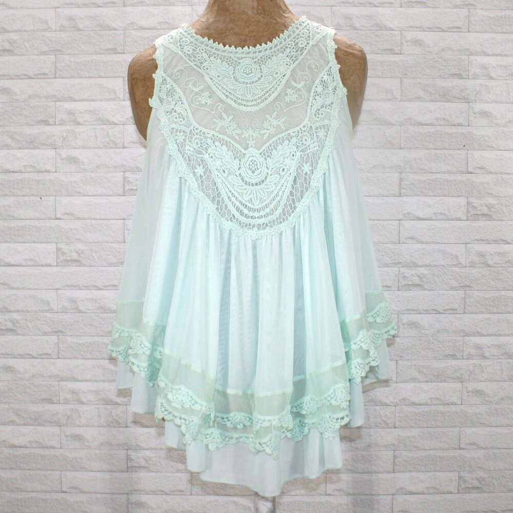 C Est. 1946 Chemise Top Lace Frilly Feminine Intimate Cami Sheer Babydoll Mint